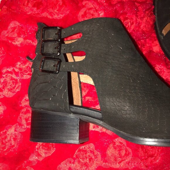 JEFFREY CAMPBELL LEATHER BOOTIES - Picture 13 of 16